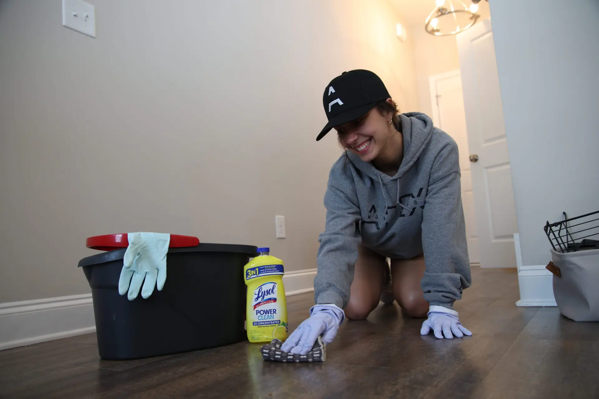 ApexMovingCo - CleaningServices2